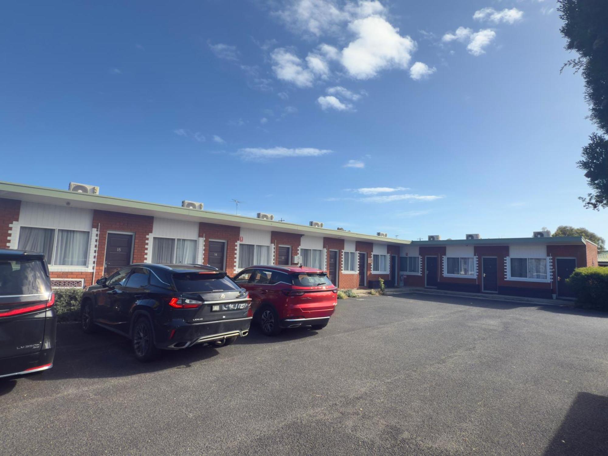 Beachcomber Motel & Apartments Аполо Бей Екстериор снимка