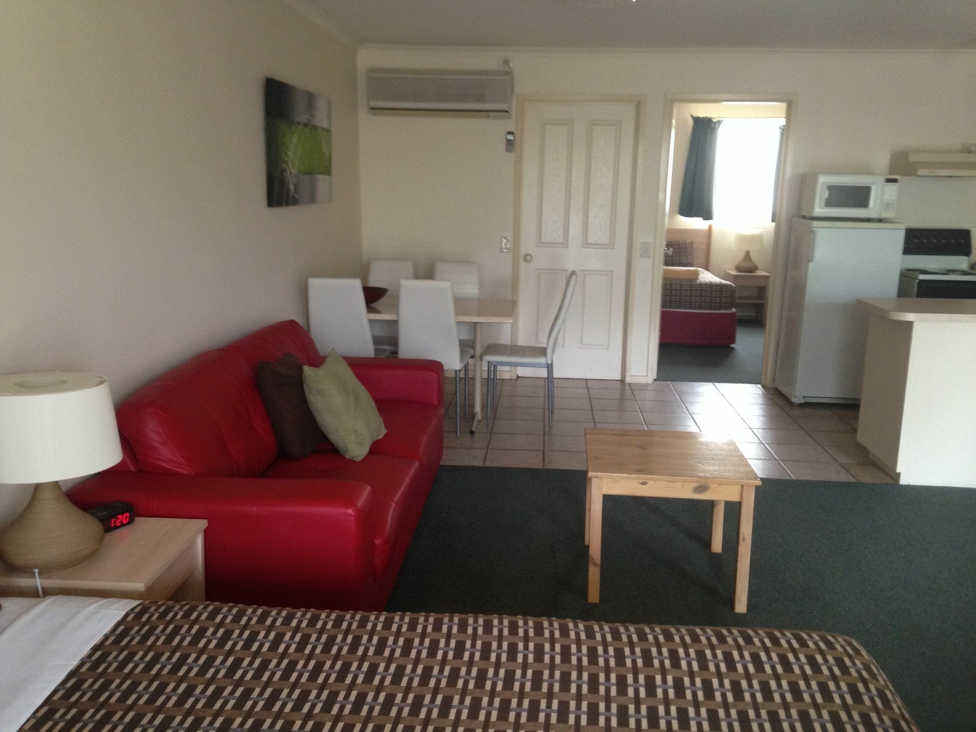 Beachcomber Motel & Apartments Аполо Бей Екстериор снимка