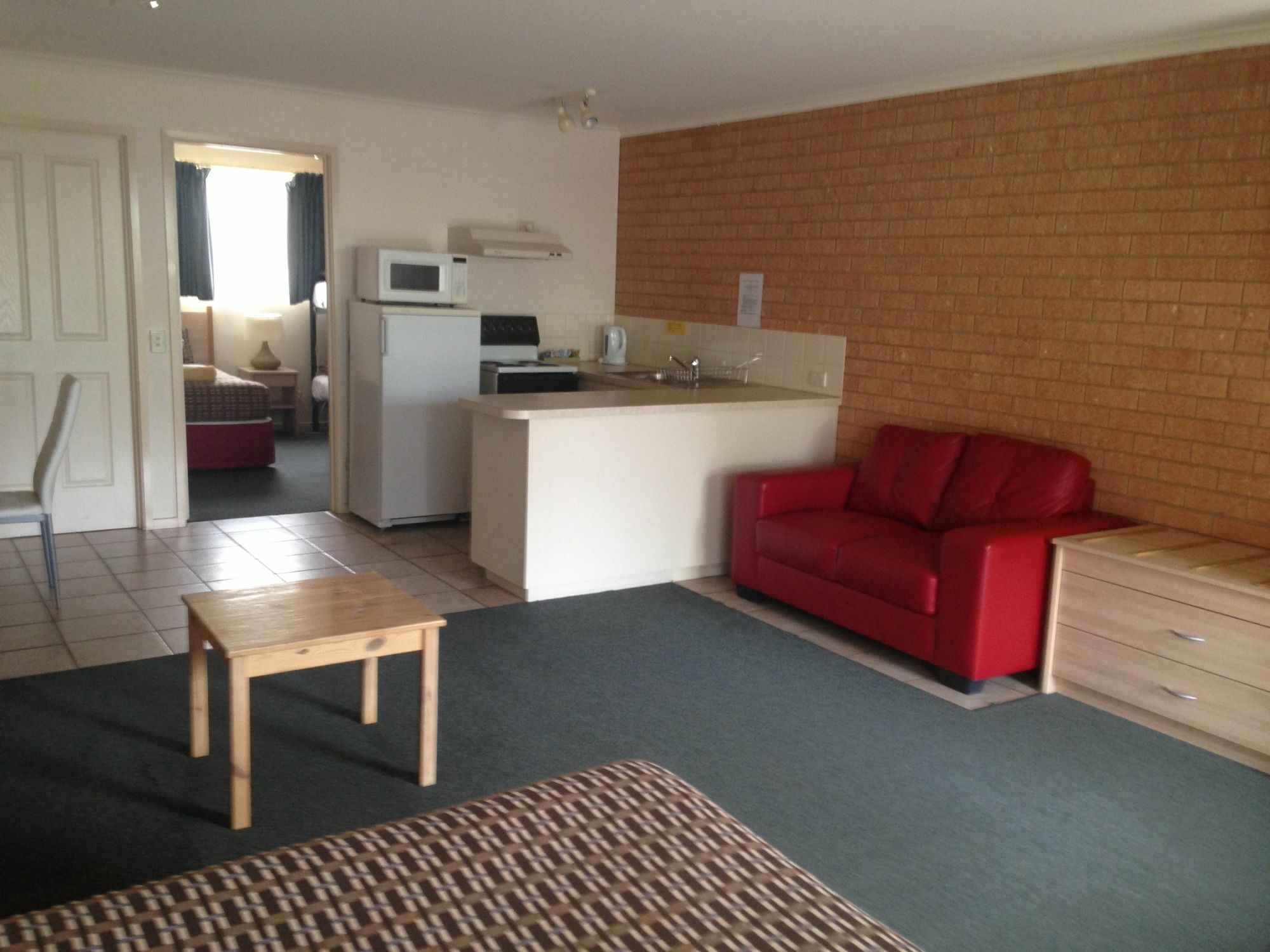 Beachcomber Motel & Apartments Аполо Бей Екстериор снимка