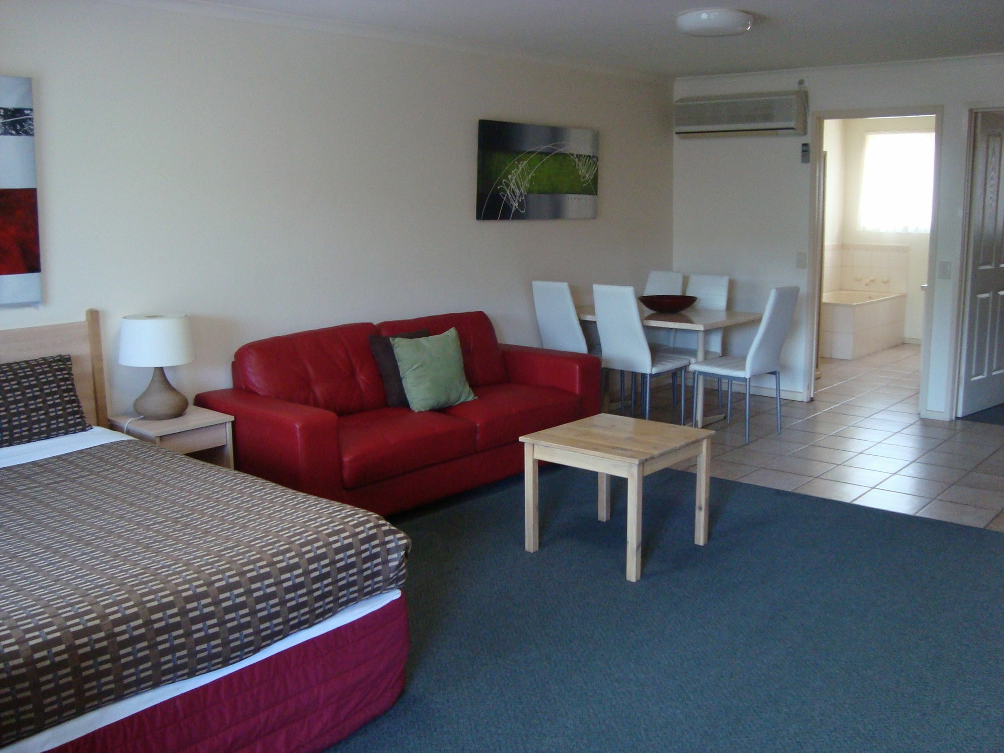 Beachcomber Motel & Apartments Аполо Бей Екстериор снимка